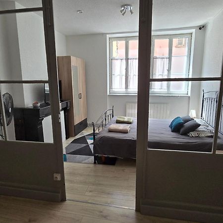 Appartement Au Calme Idealement Place A Macon. Eksteriør billede