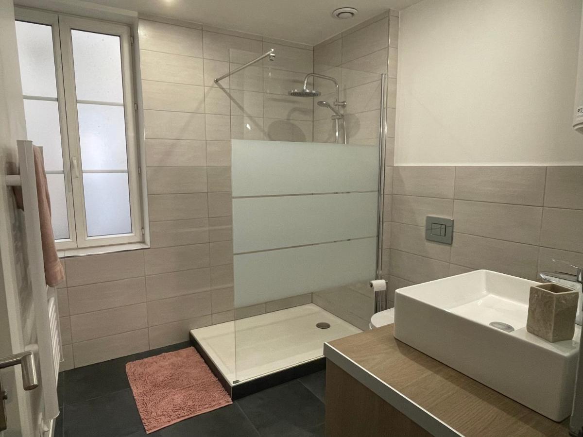 Appartement Au Calme Idealement Place A Macon. Eksteriør billede