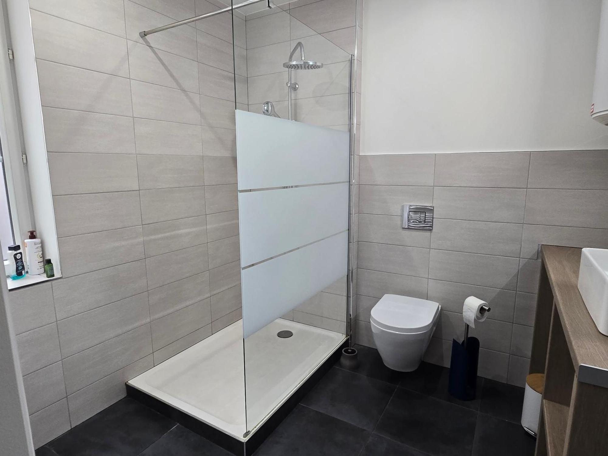 Appartement Au Calme Idealement Place A Macon. Eksteriør billede